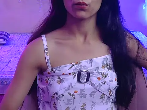 Snapshot of Yours-Zoya chatting on 07-05-26, 04:30 Yours-Zoya online show from 07-05-26, 04:30