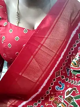 Snapshot of Dheema19 chatting on 06-24-26, 07:40 Dheema19 online show from 06-24-26, 07:40