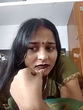 Snapshot of Mummy_jii1 chatting on 07-29-26, 09:02 Mummy jii1 online show from 07-29-26, 09:02