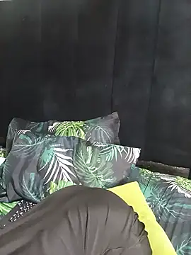 Snapshot of creamyslender23 chatting on 07-27-26, 02:07 creamyslender23 online show from 07-27-26, 02:07
