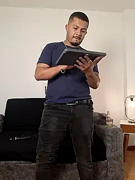 Snapshot of BrunoSilva_ chatting on 07-03-26, 12:22 BrunoSilva online show from 07-03-26, 12:22