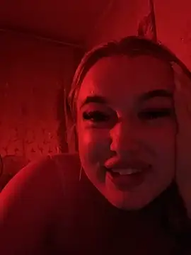 lyalyalii online show from 06-23-26, 06:28