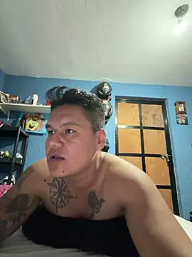 LatinoLeones online show from 06-21-26, 12:30