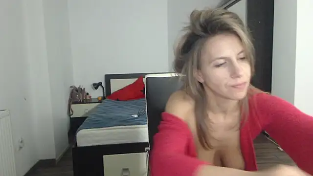 Snapshot of DedeSibel chatting on 02-27-25, 03:59 DedeSibel online show from 02-27-25, 03:59