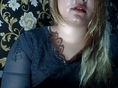 Snapshot of Sexyy_Sana chatting on 07-01-26, 06:07 Sexyy Sana online show from 07-01-26, 06:07