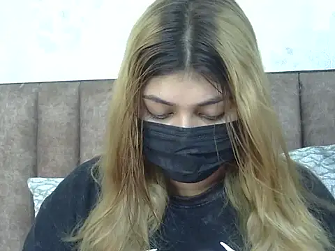Snapshot of Sexyy_Sana chatting on 07-07-26, 04:44 Sexyy Sana online show from 07-07-26, 04:44