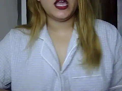 Snapshot of Sexyy_Sana chatting on 07-12-26, 03:25 Sexyy Sana online show from 07-12-26, 03:25