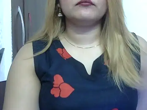 Snapshot of Sexyy_Sana chatting on 07-28-26, 08:52 Sexyy Sana online show from 07-28-26, 08:52
