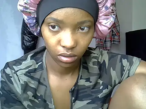 Snapshot of pretty_jaz chatting on 06-27-26, 06:51 pretty jaz online show from 06-27-26, 06:51