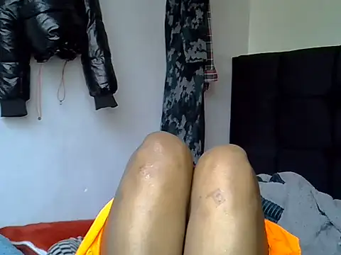 Snapshot of pretty_jaz chatting on 06-29-26, 12:05 pretty jaz online show from 06-29-26, 12:05