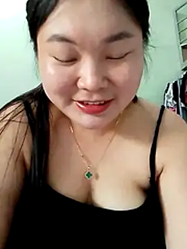 Snapshot of trangmy-love chatting on 06-23-26, 03:48 trangmy-love online show from 06-23-26, 03:48