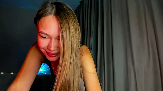 Snapshot of Elin_mars chatting on 07-18-26, 07:28 Elin mars online show from 07-18-26, 07:28