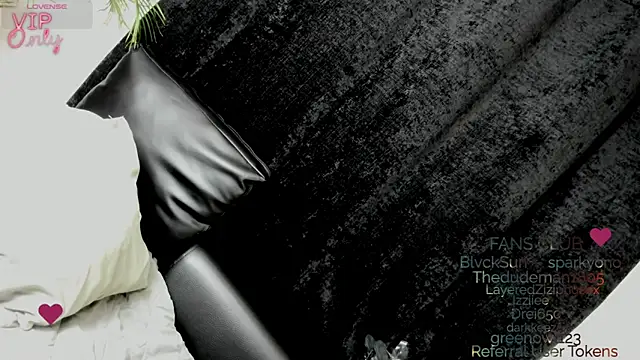 love amor  online show from 03-10-26, 12:15