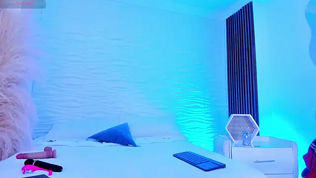 AylinLove  online show from 07-11-26, 11:35