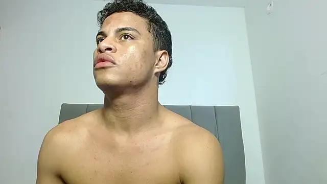Jose And Daniel online show from 08-05-26, 11:57