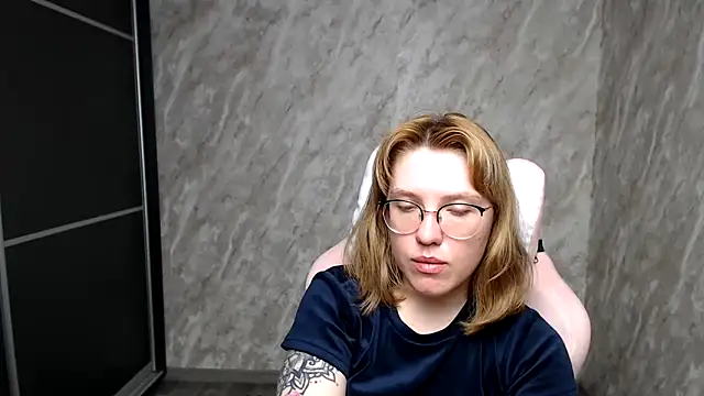 Reginasmilee online show from 03-06-25, 02:51