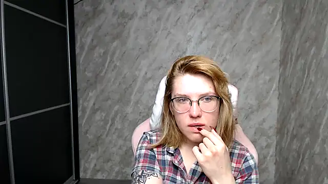 Reginasmilee online show from 03-09-25, 02:39