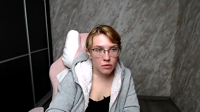 Reginasmilee online show from 03-12-25, 01:19