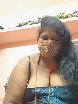Snapshot of yalini1431 chatting on 06-23-26, 09:24 yalini1431 online show from 06-23-26, 09:24