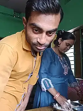 Snapshot of manirani_1 chatting on 07-08-26, 08:08 manirani 1 online show from 07-08-26, 08:08