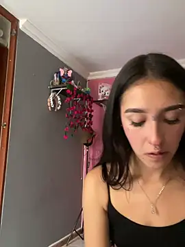 Snapshot of NickiCute_ chatting on 07-16-26, 09:32 NickiCute online show from 07-16-26, 09:32