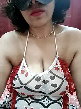 Snapshot of Ava_Indian chatting on 07-08-26, 02:16 Ava Indian online show from 07-08-26, 02:16