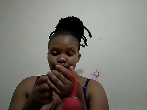Snapshot of QueenAtynat chatting on 06-24-26, 11:31 QueenAtynat online show from 06-24-26, 11:31