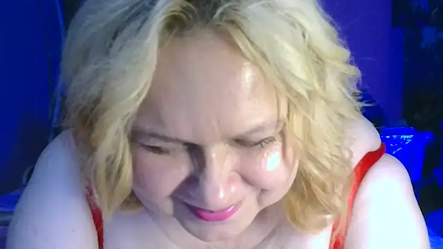 Snapshot of Roksolana5398 chatting on 07-07-26, 01:48 Roksolana5398 online show from 07-07-26, 01:48
