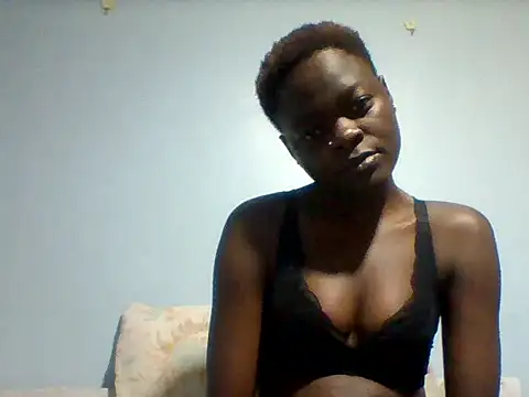 Snapshot of Mary_Leenie chatting on 06-28-26, 12:05 Mary Leenie online show from 06-28-26, 12:05