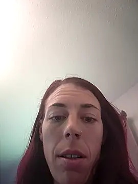 Snapshot of Elliehopp chatting on 07-10-26, 06:43 Elliehopp online show from 07-10-26, 06:43