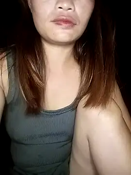 Snapshot of _LinLinn_ chatting on 07-18-26, 04:22 LinLinn online show from 07-18-26, 04:22
