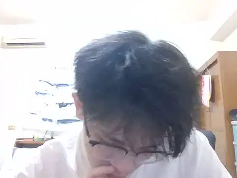 Snapshot of xkinn97 chatting on 07-08-26, 11:15 xkinn97 online show from 07-08-26, 11:15