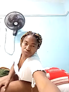 CukiGirl0 online show from 07-21-26, 04:04