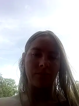 Snapshot of Blondie_angie chatting on 07-08-26, 07:18 Blondie angie online show from 07-08-26, 07:18