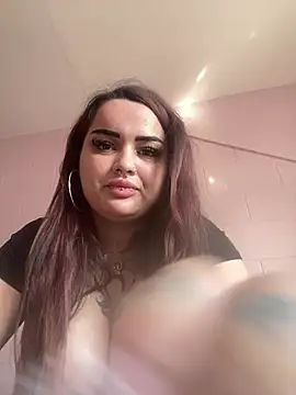 Snapshot of sabrinaslut chatting on 07-09-26, 05:28 sabrinaslut online show from 07-09-26, 05:28