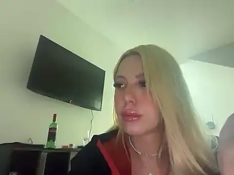 Snapshot of MargotRubi chatting on 06-28-26, 06:30 MargotRubi online show from 06-28-26, 06:30