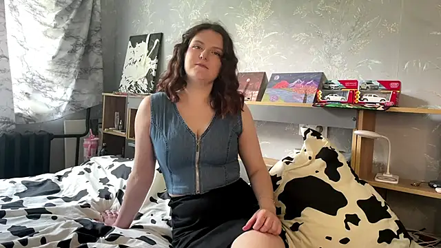 Snapshot of Isla_Mur chatting on 07-13-26, 08:17 Isla Mur online show from 07-13-26, 08:17
