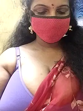 Snapshot of Poojitha-Queen chatting on 07-05-26, 05:09 Poojitha-Queen online show from 07-05-26, 05:09