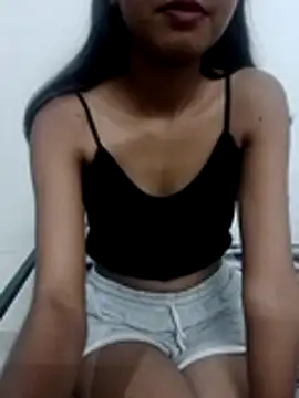 Snapshot of Sizzling_Rohini_ chatting on 07-13-26, 05:27 Sizzling Rohini online show from 07-13-26, 05:27
