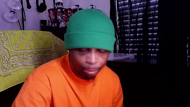Snapshot of Rickavelli_ chatting on 07-01-26, 04:51 Rickavelli online show from 07-01-26, 04:51