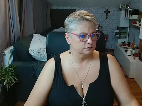 Snapshot of NewHellen4you chatting on 07-02-26, 07:31 NewHellen4you online show from 07-02-26, 07:31