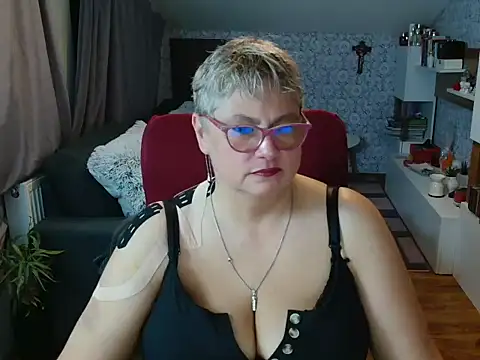 Snapshot of NewHellen4you chatting on 07-14-26, 07:41 NewHellen4you online show from 07-14-26, 07:41