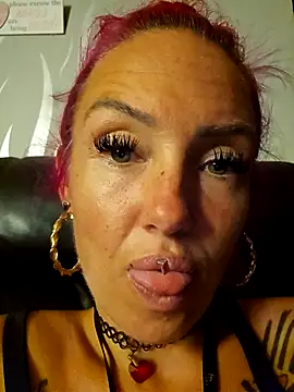 Snapshot of Xobabexx chatting on 07-10-26, 11:18 Xobabexx online show from 07-10-26, 11:18