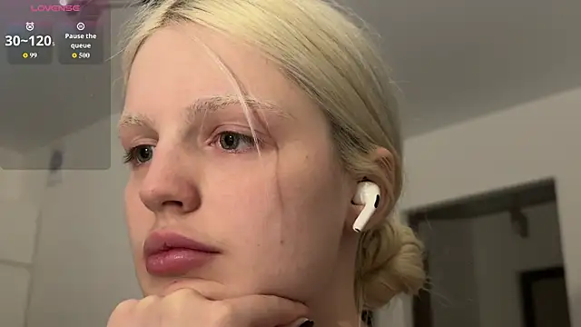 Snapshot of Kirevra1 chatting on 07-16-26, 07:42 Kirevra1 online show from 07-16-26, 07:42