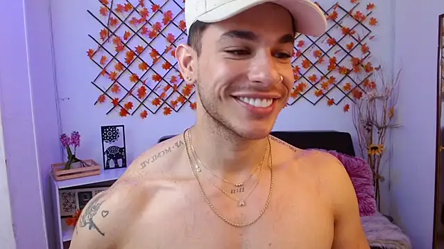  Juan023  online show from 07-08-26, 02:27