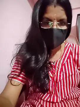 Snapshot of tamil_peenqueen chatting on 07-04-26, 05:52 tamil peenqueen online show from 07-04-26, 05:52