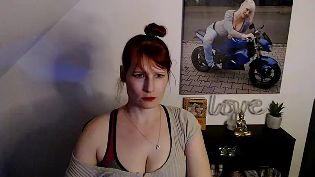 GileraBabe online show from 07-09-26, 06:45
