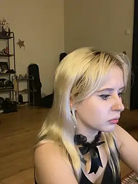 viviennedoll online show from 07-03-26, 11:55
