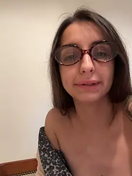 Snapshot of AmeliContreras chatting on 07-07-26, 11:09 AmeliContreras online show from 07-07-26, 11:09