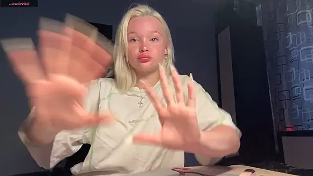 JoleneDorow online show from 07-06-26, 01:57